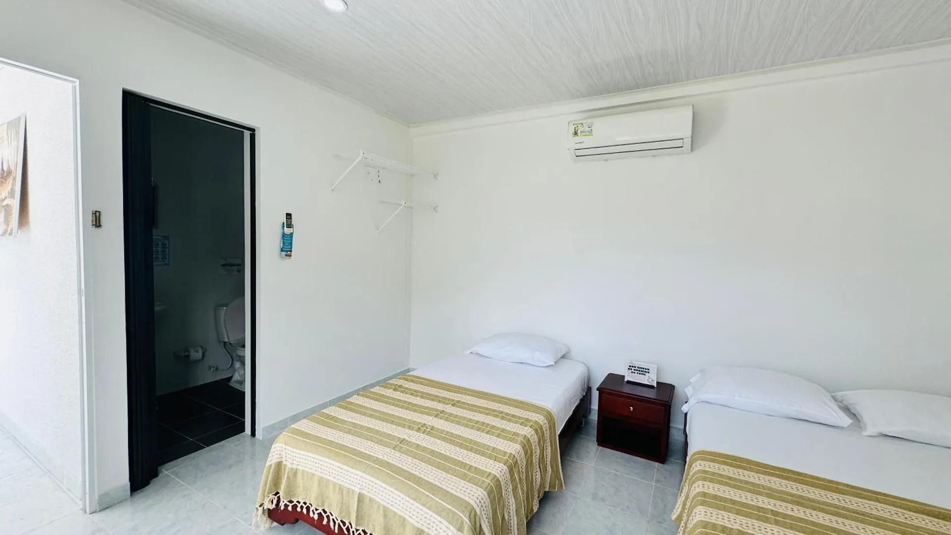 Keylee'S Lodging San Andres  Capsule hotel San Andres (San Andres and Providencia Islands)